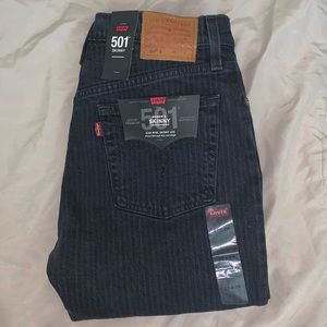 NWT Levi’s 501 high rise black skinny jean, size 27x28